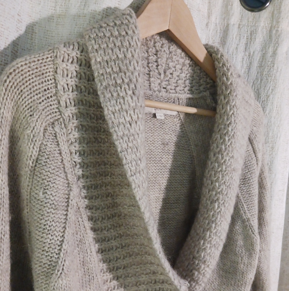 Loft ALPACA WOOL Sweater womens small Super Soft! - Picture 2 of 9
